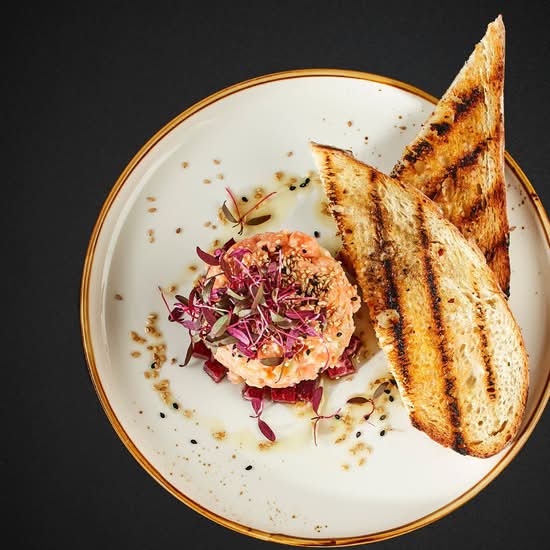 Tartare de saumon confit