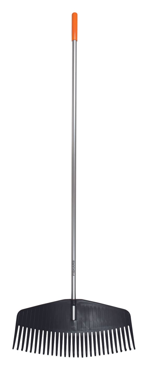 Fiskars 67 In. 29 Tine Poly Leaf Rake Aluminum Handle