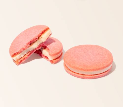 チョコサンドクッキー いちご杏仁 Choco Sandwich Cookie (Strawberry Almond Jelly)