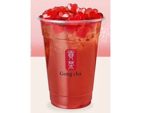 Honey Strawberry Green Tea with Strawberry Pearls