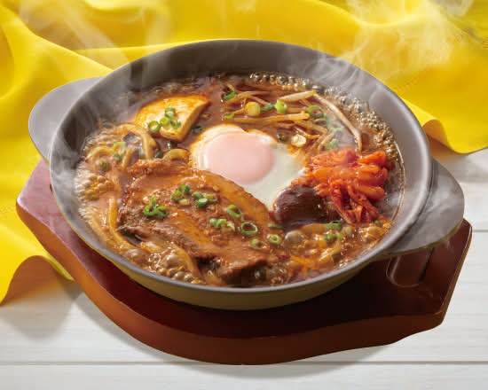 旨っとろ！豚バラチゲ（半玉うどん入り） Korean Pork Stew (incl. Half-Size Udon Noodles)