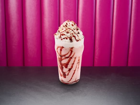Skittles Fruit Blast Royal Shake