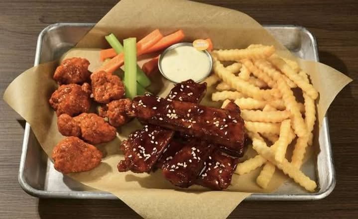 Boneless & Ribs Combo