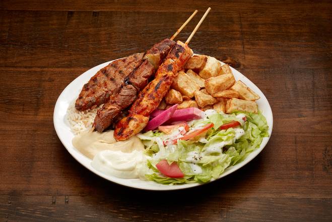 Assiettes brochettes mixtes/ Mix grill platter