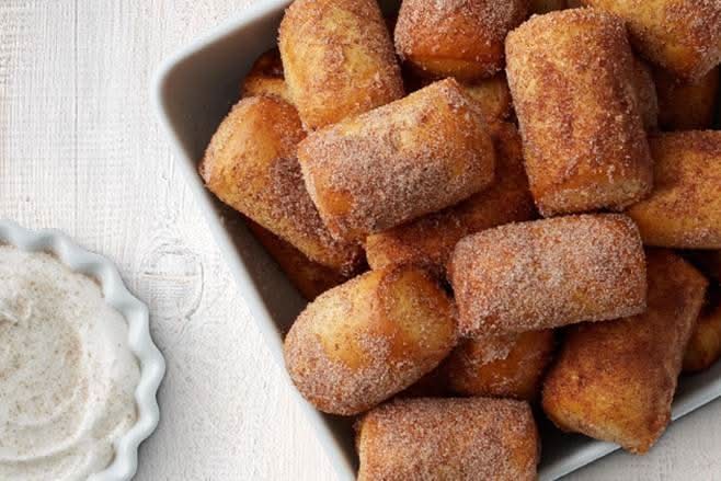 Pretzel Bites Cinnamon Sugar with Icing
