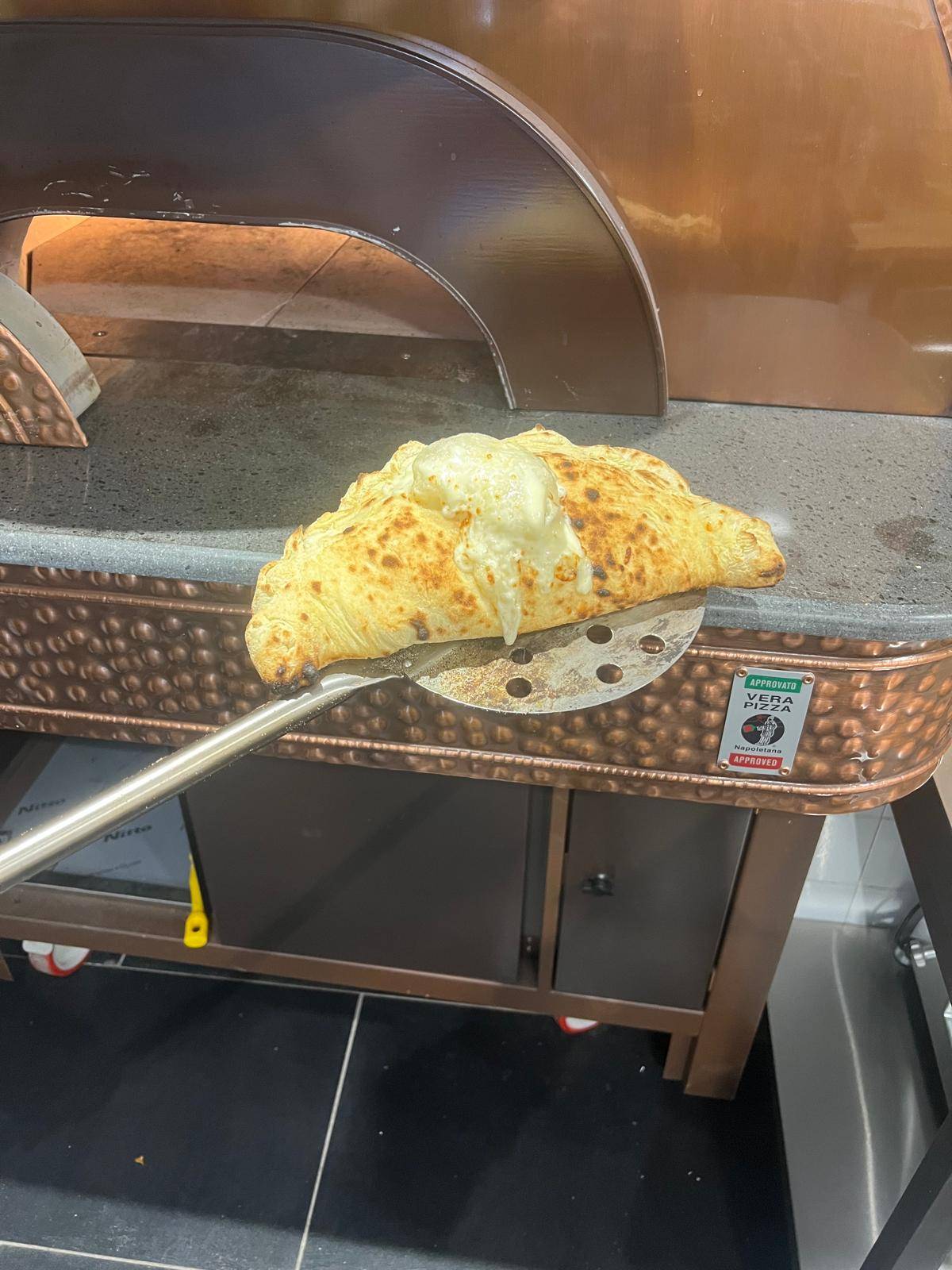 Calzone Salmone