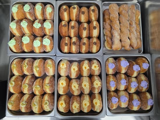 Gwenie's Pastries (Arlington)