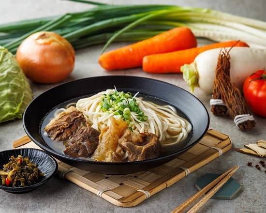清燉牛肉麵 Stewed Beef Noodle Soup