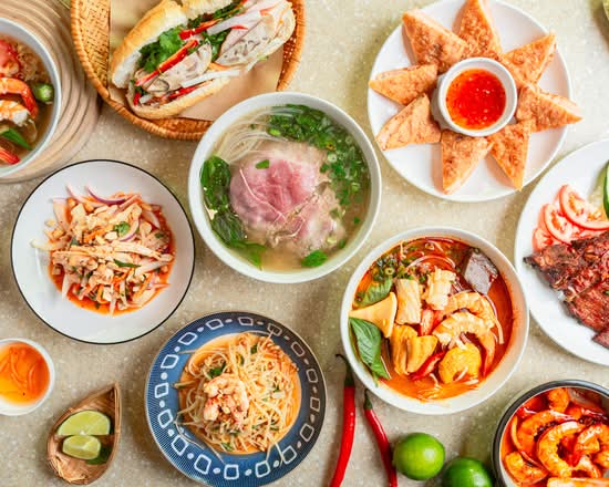 武鼎越豐 Quán Phở Việt Nam