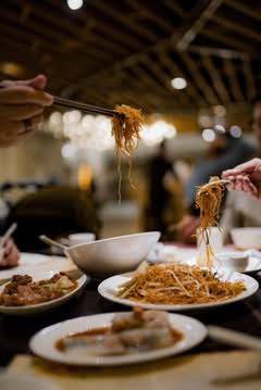 Mr. Lee's (5711 Hillcroft Ave Suite A-6)