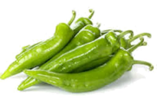 Green Bullhorn Chilli  Approx. 20g Each