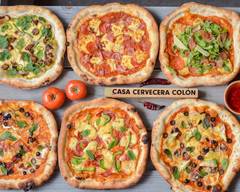 Pizza a la leña @ Casa Cervecera Colón
