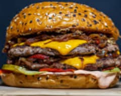 Tortas y Hamburguesas “Mathias” (Cuernavaca)