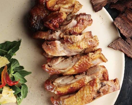 彭��天恩主廚-相思木煙燻雞腿排 Chef AKAME - Smoked Chicken Thigh with Acacia
