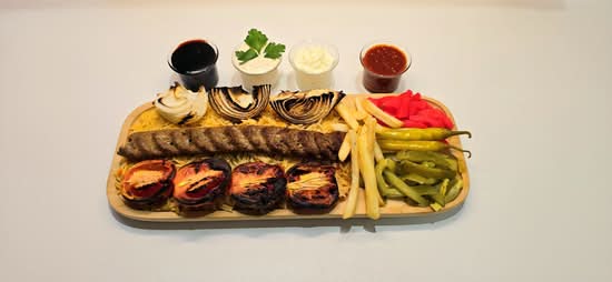 Zaytuna Shawarma Fusion (6435 Dixie Rd)