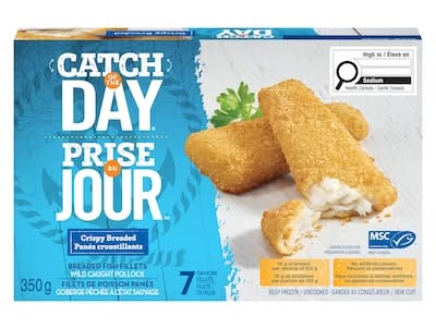 Catch of the day filets de goberge sauvage panés et croustillants - crispy breaded wild caught pollock fish fillets