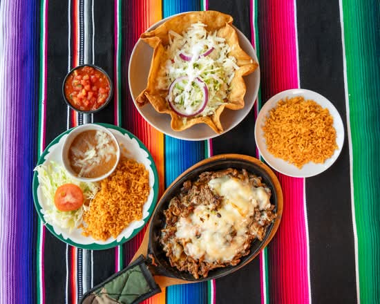 Jalisco's Cocina Y Bar 1987 (2018 E North Ave)