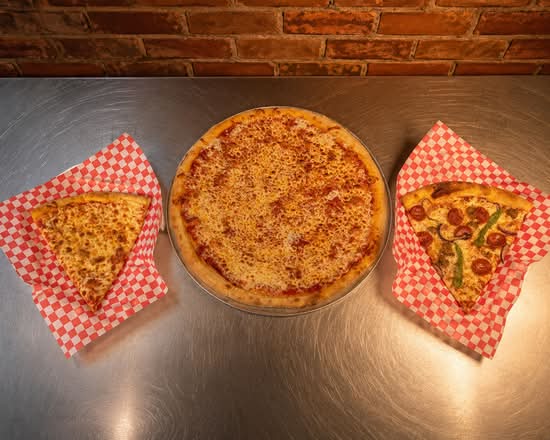 Ramsey’s Pizza (15630 Vision Dr)