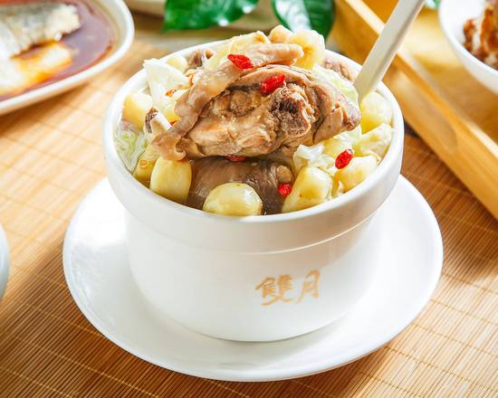 蒜好好燉雞腿湯