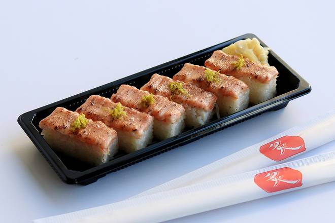 Ebi Oshi Sushi (6pcs)