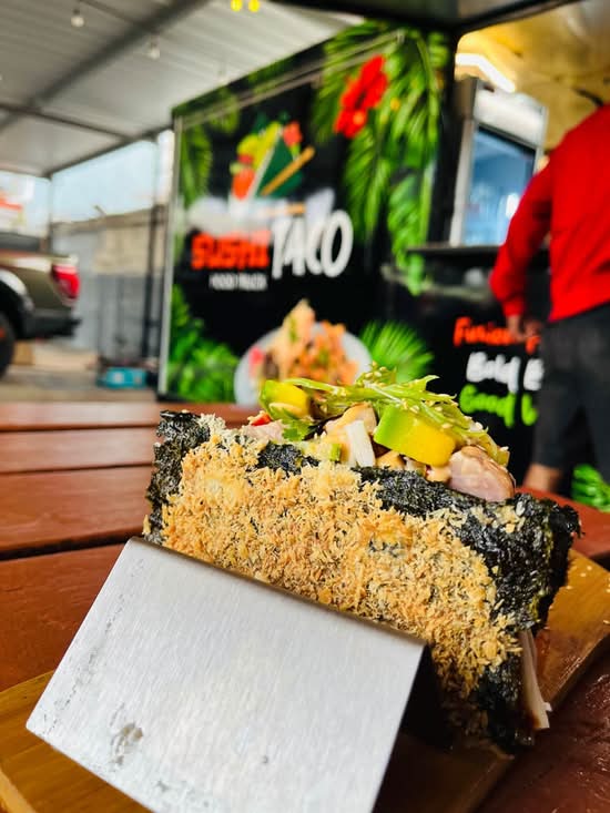 Spicy Tuna Taco