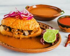 Juan's Tortas Snob (2616 blodgett Rd)