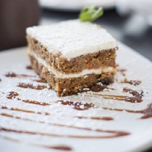 GLUTEN SENSITIVE CARROT CAKE