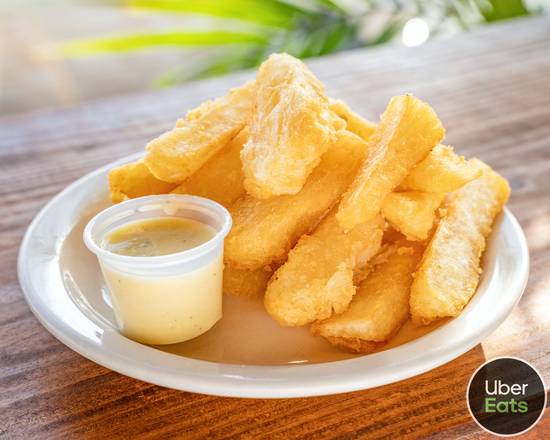 Fried Cassava (Yuca Frita)