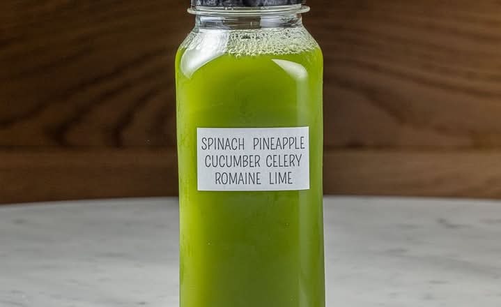 Cold Press Spinach, Pineapple, Cucumber, Celery, Romaine, Lime