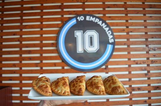 10 Empanadas 