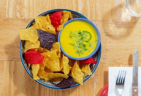 Queso y Chips - Onion & Garlic Free