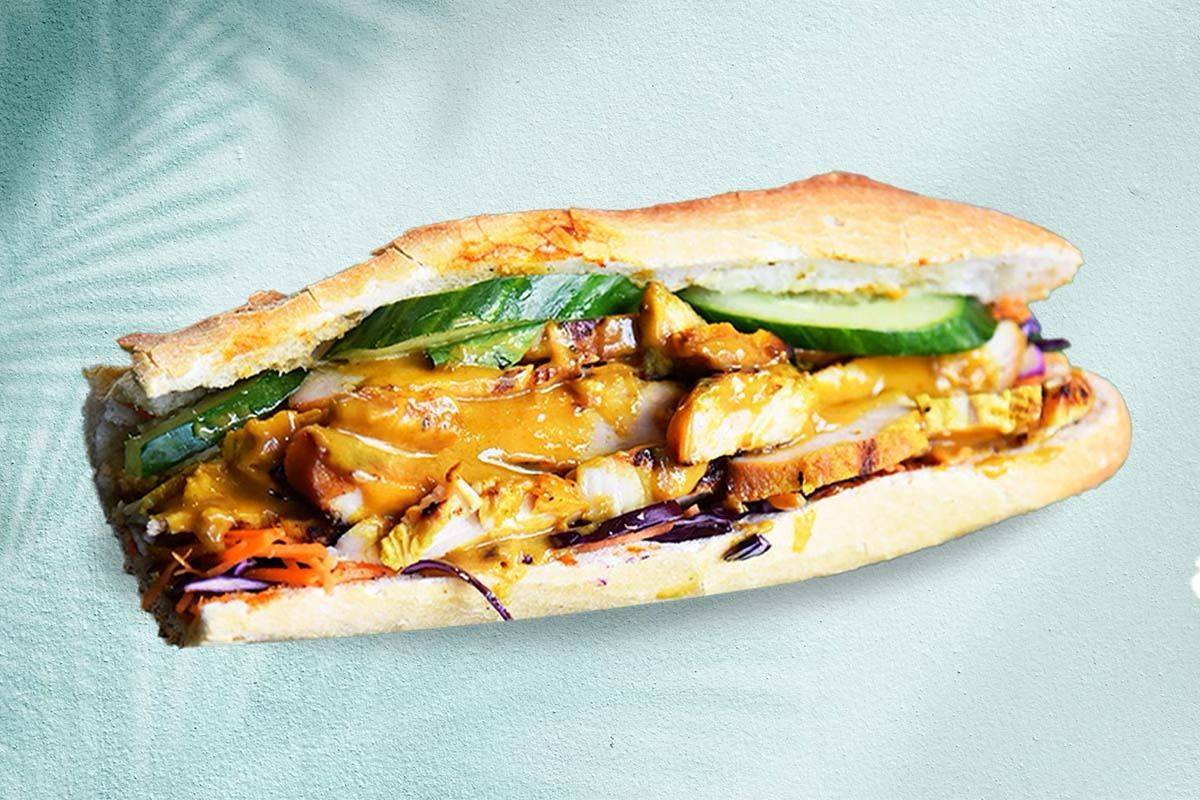 Sandwich chicken saté
