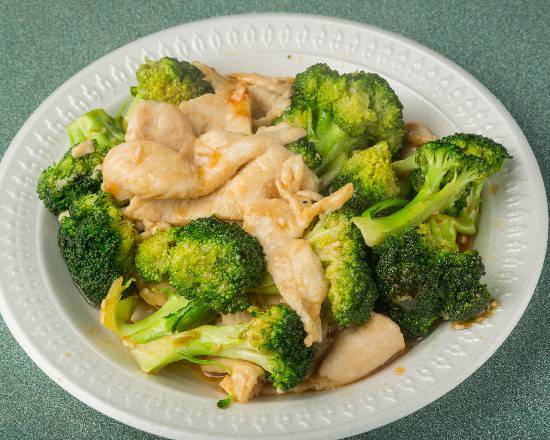 Chicken with Broccoli Lunch