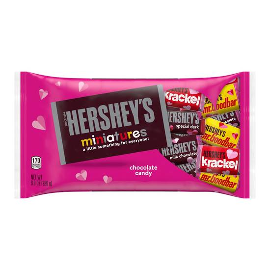 Order HERSHEY'S Miniatures Assorted Milk and Dark Chocolate Candy Bars, Valentine's Day, 9.9 oz food online from CVS store, VIENNA on bringmethat.com