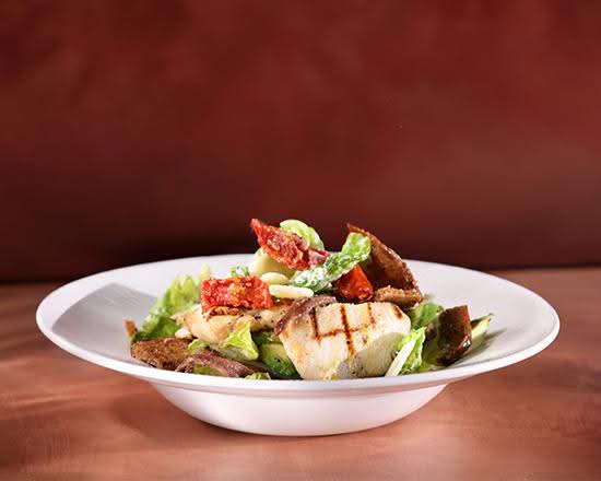 CHICKEN CAESAR SALAD