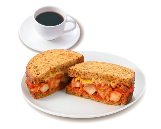 バスク風チキンサンドセット（ラージサイズドリンク付き） Basque-Style Chicken sandwich set (with Large Size drink)