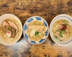 【深夜まで美味しい本格沖縄そばが食べれる店！】おきなわハイサイ酒場ニューマキシー