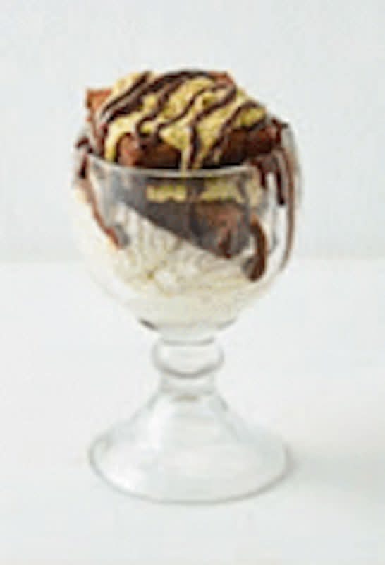 Dubai Chocolate Brownie Sundae