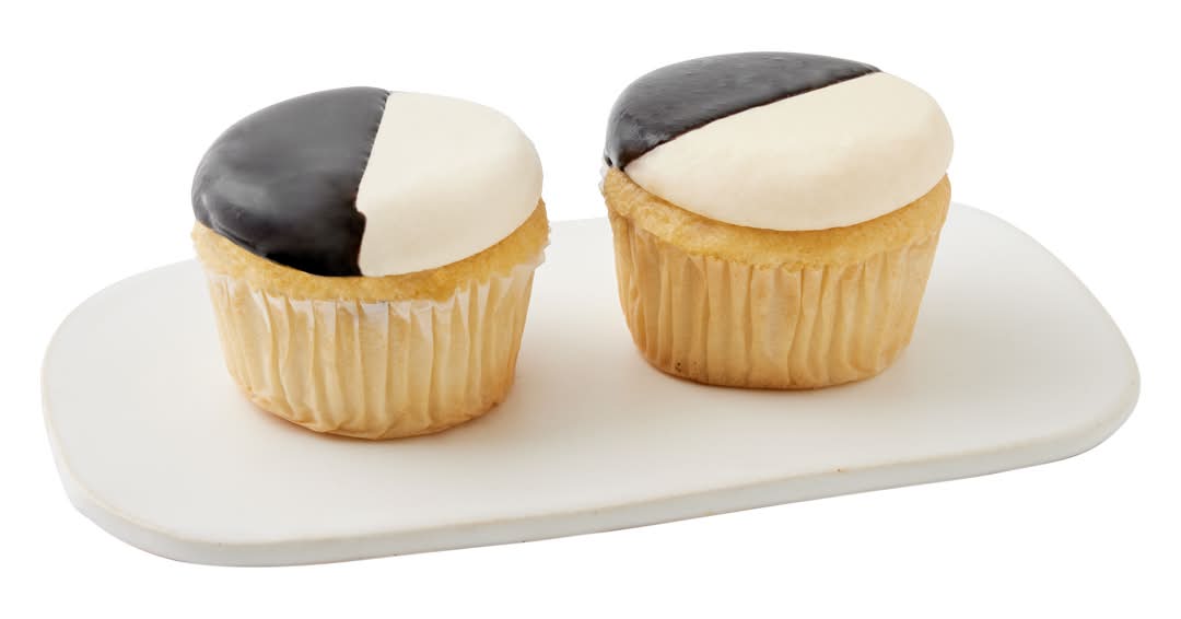 Gopuff x Magnolia Bakery Black & White Cupcakes