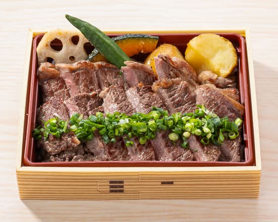 熟成サーロインステーキ重(肉2倍)