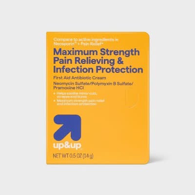 up&up First Aid Antibiotic Pain Relieving Cream (0.5 oz)