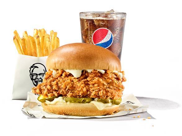 Combo Le Fameux sandwich de PFK / KFC Famous Chicken Chicken Sandwich Combo