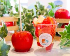 江ノ島金魚のりんごあめ