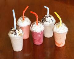 Groovy Lou�’s Smoothies and Frappes