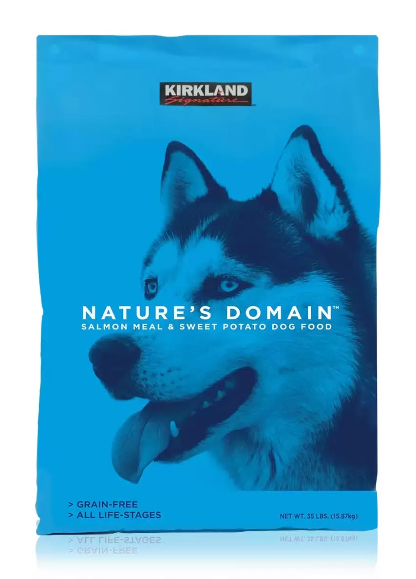 Kirkland Signature · Nature's domain alimento seco para perros de harina de salmón y batata (15,87 kg)