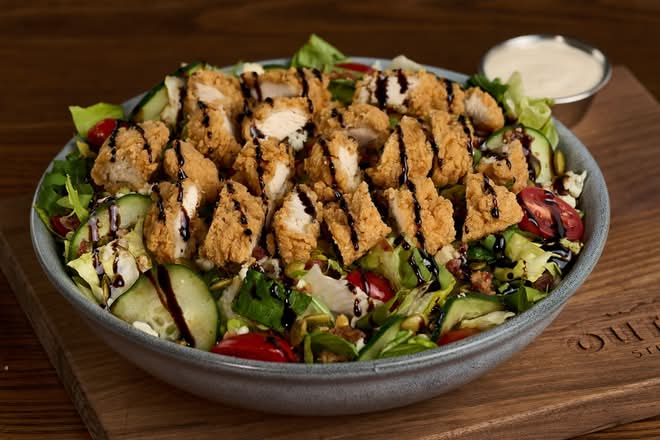 Fresh Sydney Salad - Crispy Chicken
