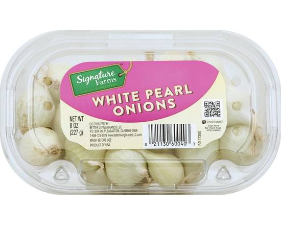 Order Signature Farms · White Pearl Onions (8 oz) food online from Safeway store, Butte on bringmethat.com