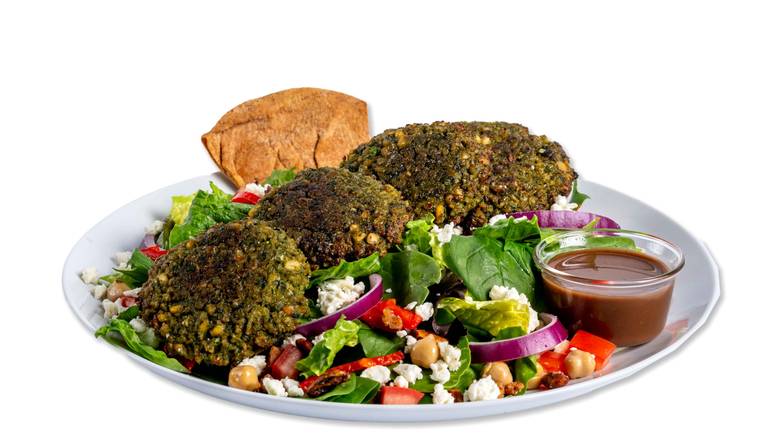 Mediterranean Salad w/ Falafel