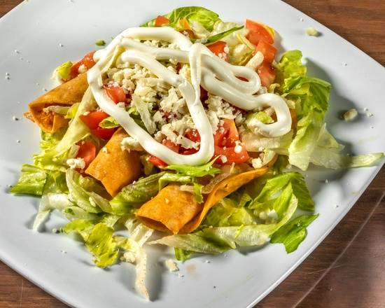 Roll Taquitos Combo ( 3 taquitos dorados de pollo combo)