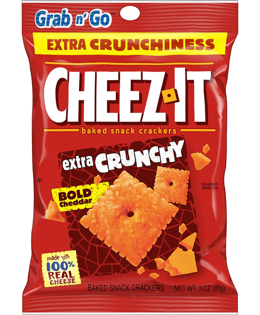 Cheez-It Extra Crunchy Baked Snack Crackers, Bold Cheddar (3 oz)